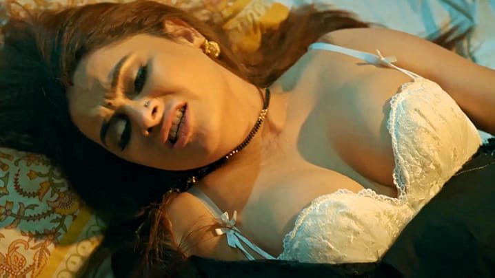 Gore Gore Gaal Part 2 EP7 ULLU Hot Hindi Web Series