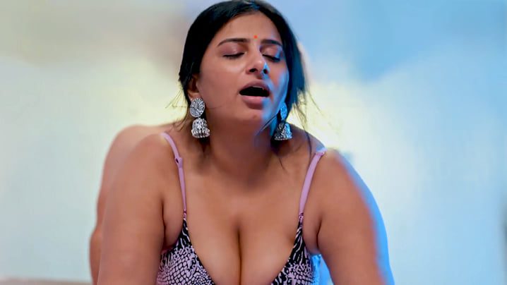 Nayi Padosan EP5 Hulchul Hot Hindi Web Series