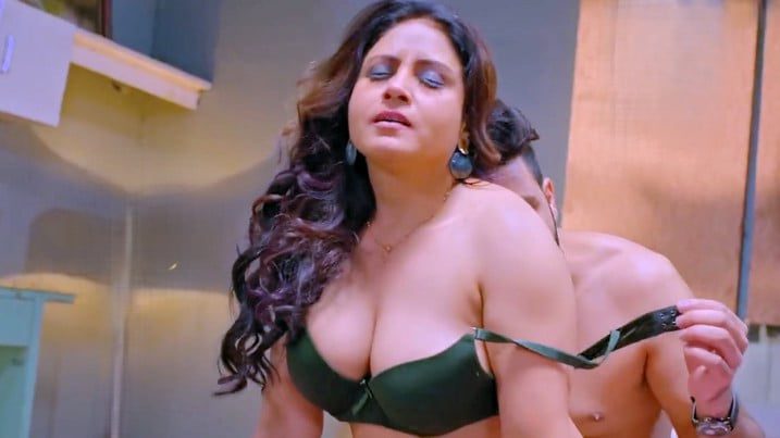 Utha Patak EP1 Jugnu Hot Hindi Web Series